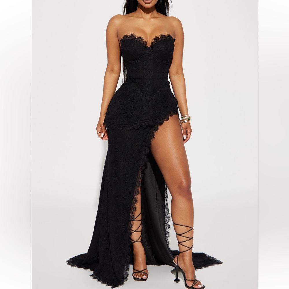 Fashion Nova Katrina Lace Gown